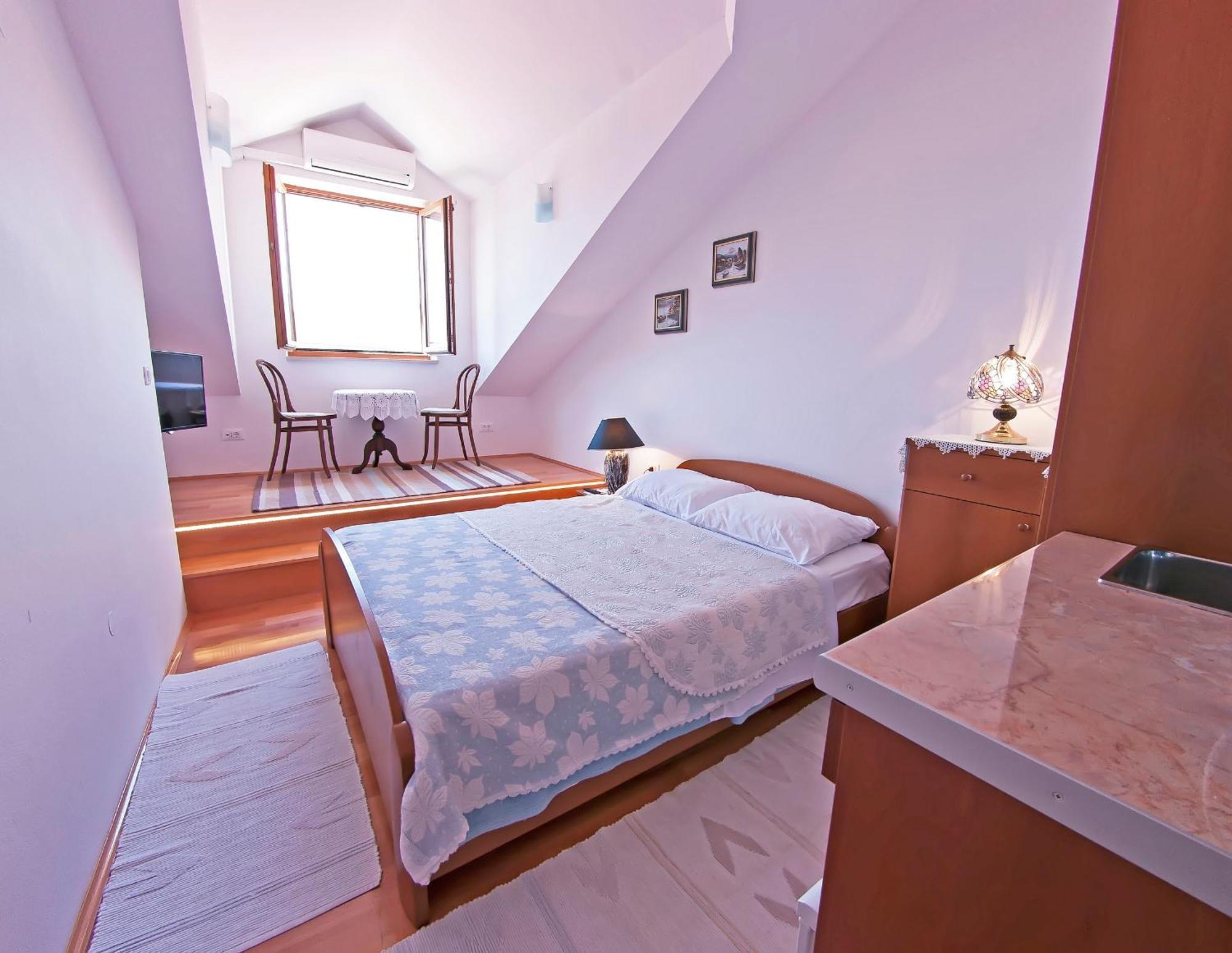 Villa Ana 2 Затон Екстериор снимка